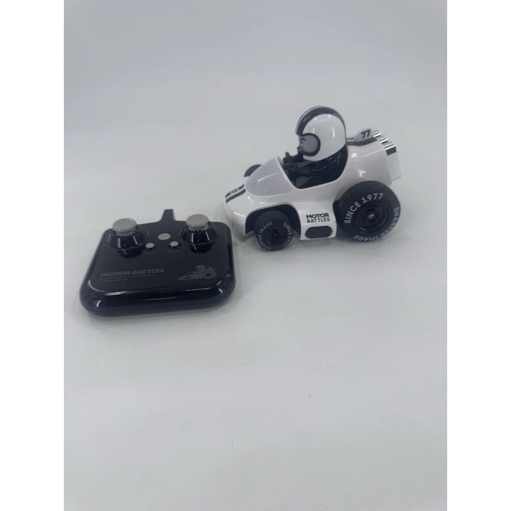 Sharper Image RC Motor Battles White Racer Only LED Lights Wireless Remote